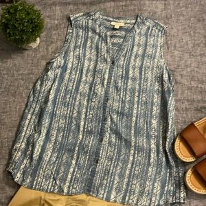 Printed chambray sleeveless top